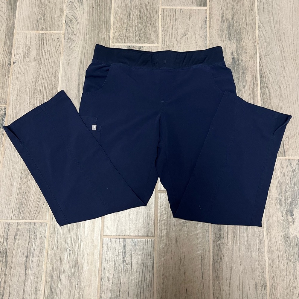 Figs Kade Cargo Scrub Pants
